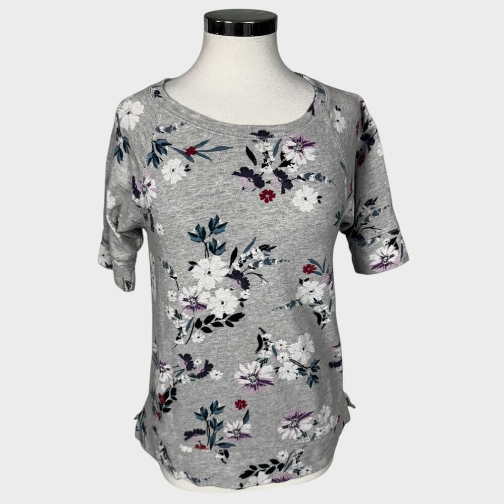 LOFT Womens Small Short Sleeve Gray White Blue Floral TShirt